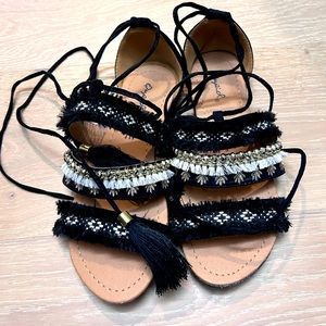 Qupid brand lace up Sandals. Size 6.5